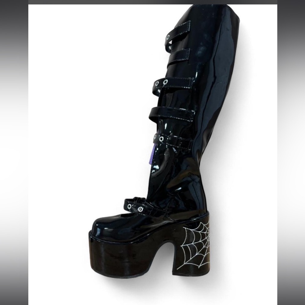 DOKIDOKI COSPLAY BOOTS SIZE 6 - Picture 4 of 7
